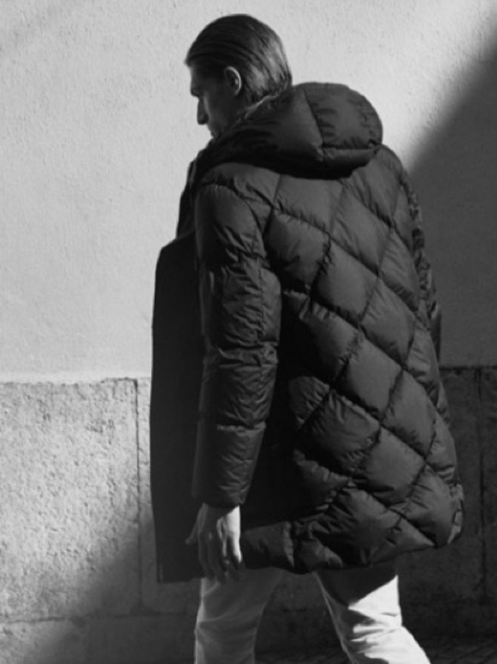 Massimo Dutti Men’s Long Diamond-Quilted Down Jacket – XL